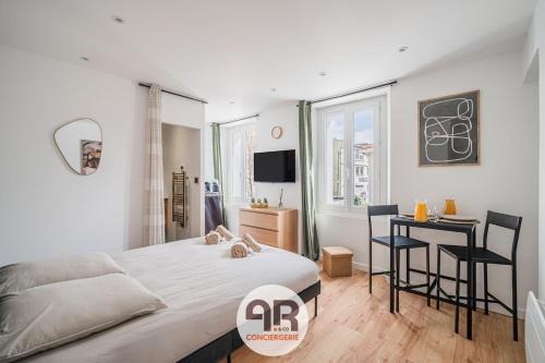 Fontaine Apartment | La Casa Bali - Superbe studio rénové - 2 pers