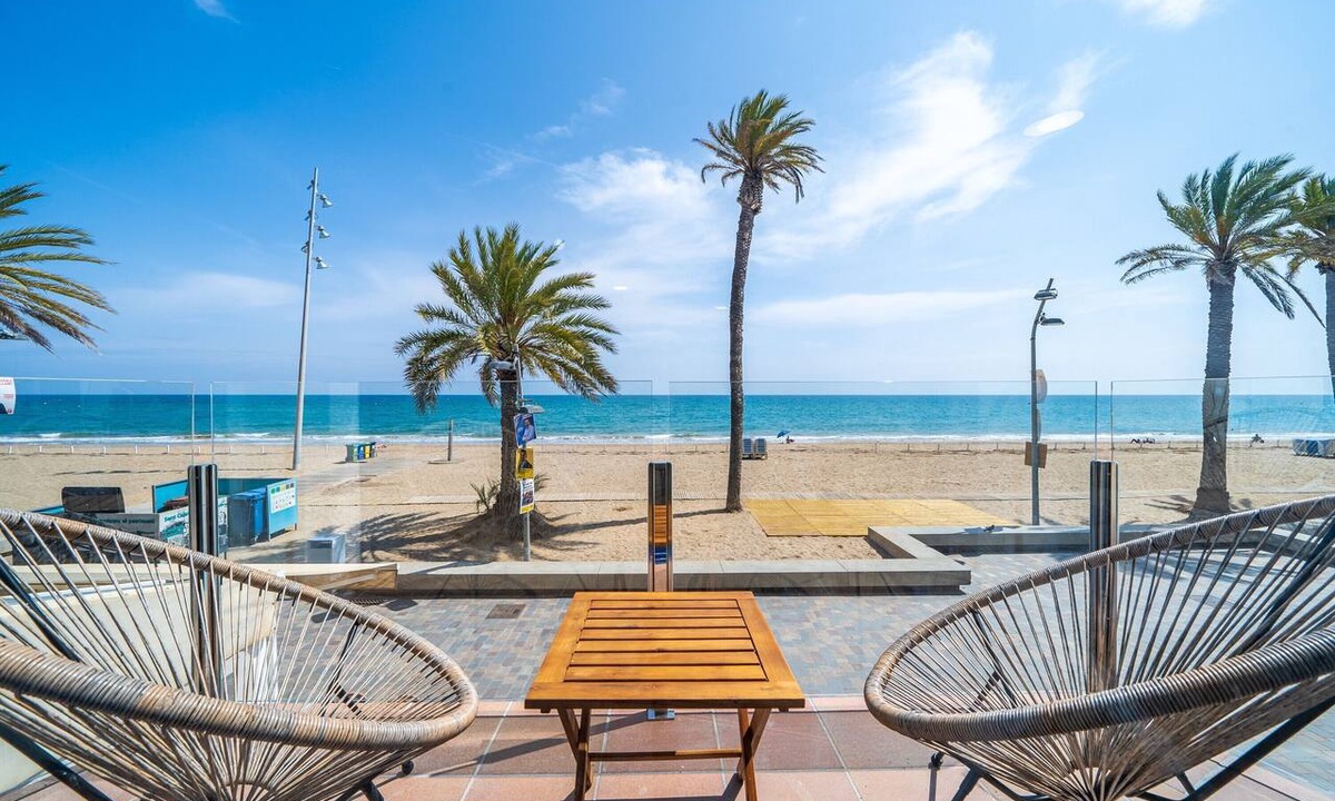 Calafell Apartment | La Casa del Pescador Calafellmar with Sea View, Wi-Fi and Air Conditioning