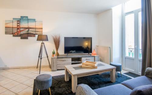 Millau Apartment | La citadine balcon, terrasse, fibre, centre-ville