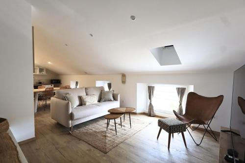 Camaret-sur-Aigues Apartment | La Grande Échappée Bohème - WIFI - NETFLIX - PRIME - CLIM