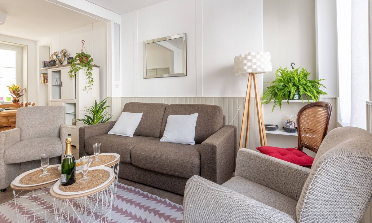 Saint-Vaast-la-Hougue House | La Jonquille - Three Bedroom House, Sleeps 8
