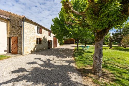 Sauveterre-De-Guyenne Bed & Breakfast | La Maison de Piquereau