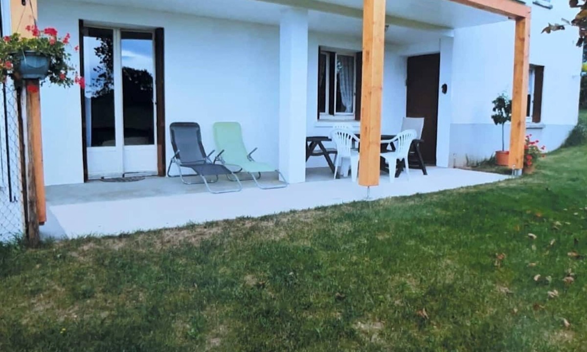 Prunet House | La maison de Lili - 10 minutes from Aurillac - 4 pers - garden