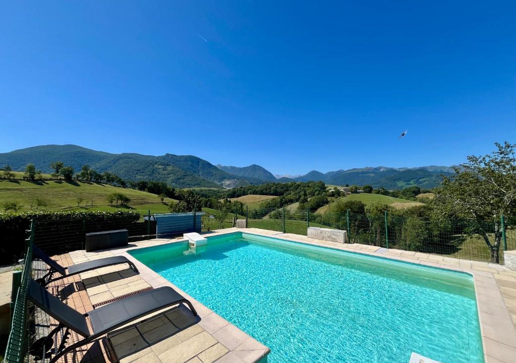 Lestelle-Betharram House | La Maison Lou Nis - 8 personnes - Piscine