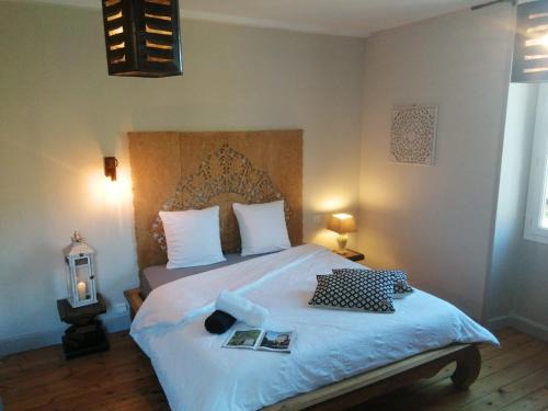 Saint-Denis-les-Martel Bed & Breakfast | La maison O kiwis - Chambres d'hôtes