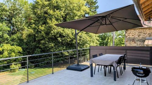 La Meyze House | La petite cascade