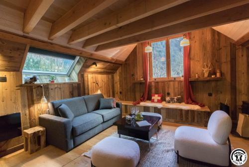 Melles Ski Chalet | la Petite Grange Escouaraou