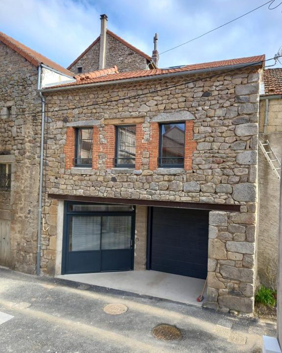 Chambon-le-Chateau Apartment | La Remise de SoSo