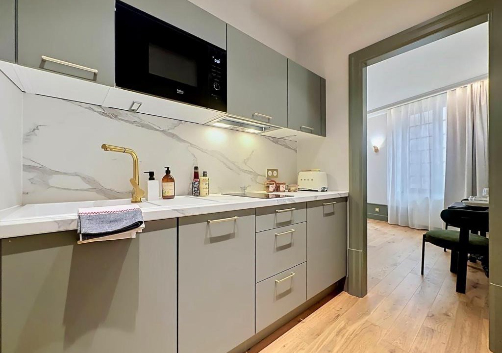 Le Puy-en-Velay Apartment | La suite Capitaine Cook - Centre historique le Puy