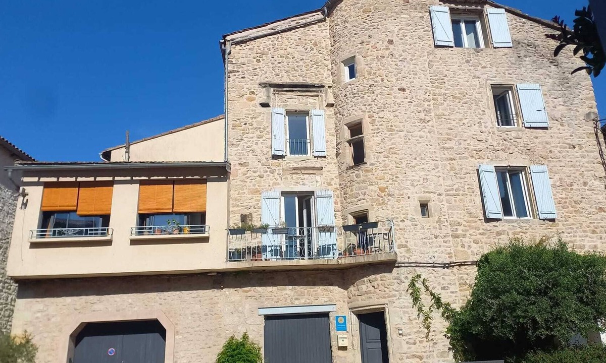 Herepian House | La Tour de L'ange. Entre Montagne et Mer, Gîte Atypique, Maison Renaissance