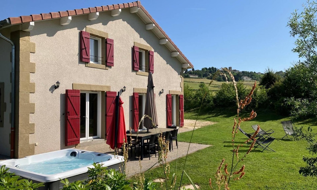 Le Grand Serre House | Large House with 9 beds, sauna, spa, and jacuzzi—perfect for families or friends, or a bachelorette party