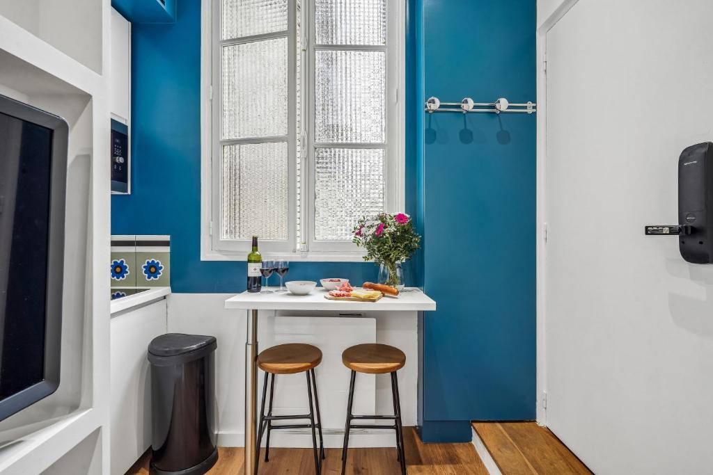 Quartier de Rochechouart Apartment | Lavie Maison Little Studio