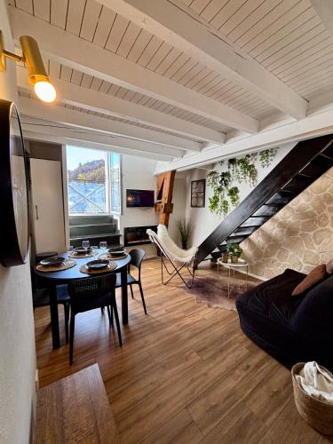 Bareges Apartment | Le 41 - Cœur de Barèges, confort et piscine extérieure en été