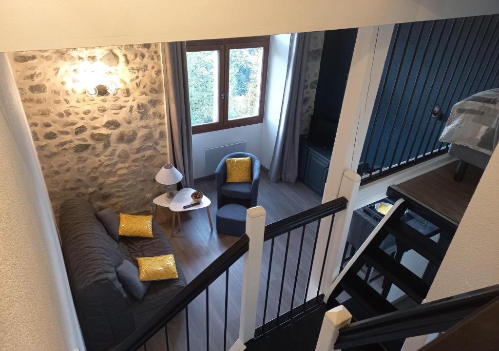 Uriage-les-Bains Apartment | Le Belvédère de la grand croix dans le chateau d'uriage