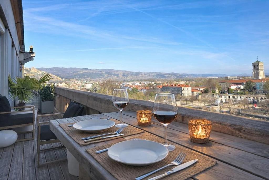 Valence Apartment | Le Briand Superbe Appartement avec Vue 4 personnes