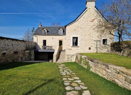 Bozouls House | Le Coustouzet - Gîte 10 personnes Bozouls