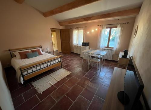 Monteux House | Le Mas du Platane - logement deux chambres en Provence