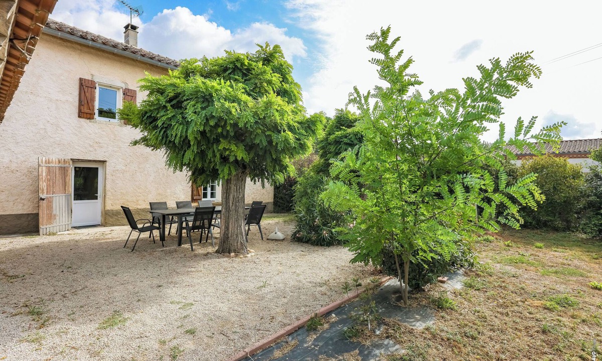 Brens House | Le Mazet de Pendaries – Peaceful & Rural