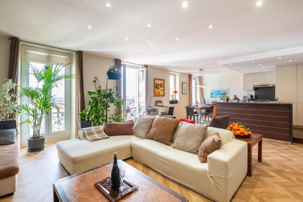 Liberation Apartment | "Le Mirabeau" by EnjoyNice, spacious 2-bed with airco