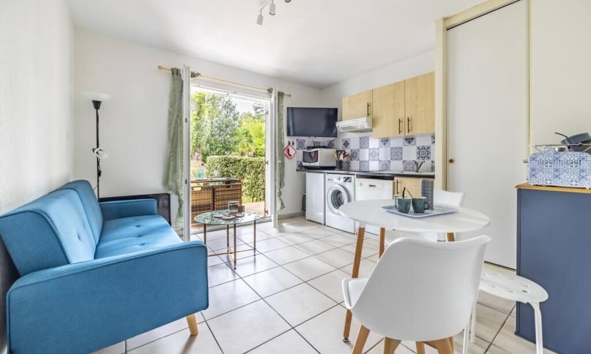 Cambo-les-Bains Apartment | Le Nid de Magdalena - Collective pool