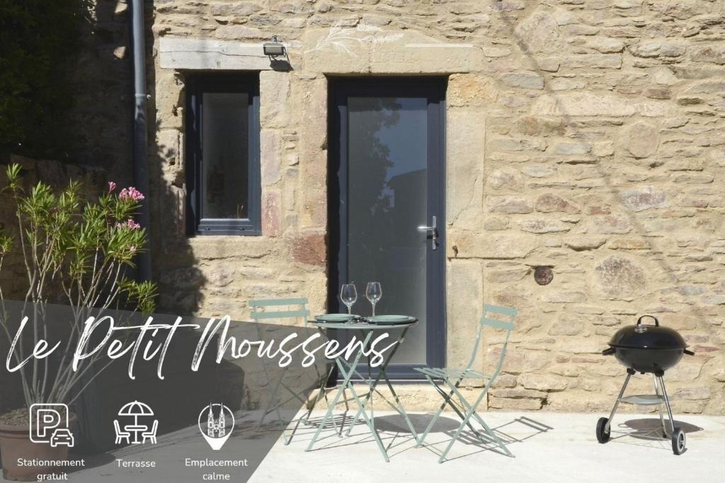Luc-la-Primaube Apartment | Le Petit Moussens - Terrasse, confort & calme