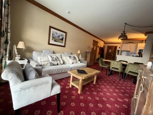 Arc-1950 Apartment | Le Refuge du Montagnard, Arc 1950, Skis aux pieds, Spa