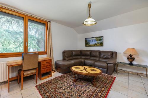 Ferney-Voltaire Apartment | Le Refuge Verdoyant - Close to Switzerland & Spacious