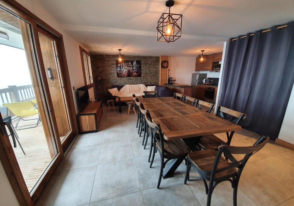 Montgellafrey Apartment | Le Repaire des Loups - Appart neuf 12 pers 4 chambres - location à la semaine
