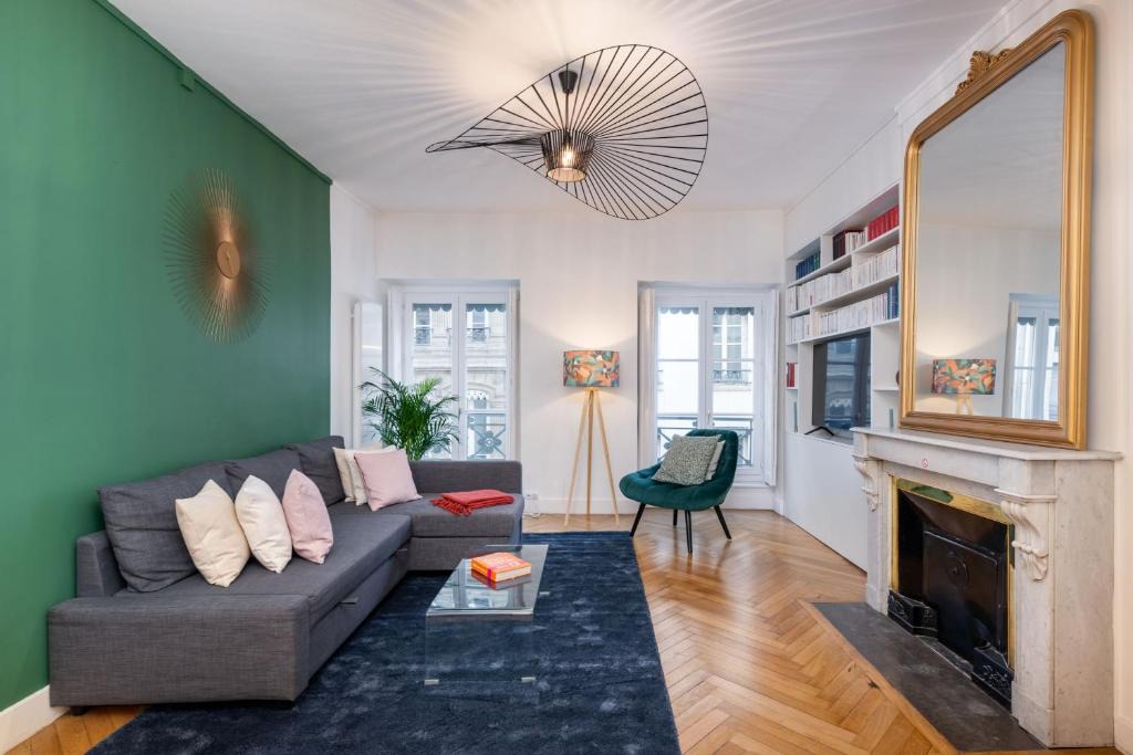 Lyon City Centre Apartment | Le Savoir