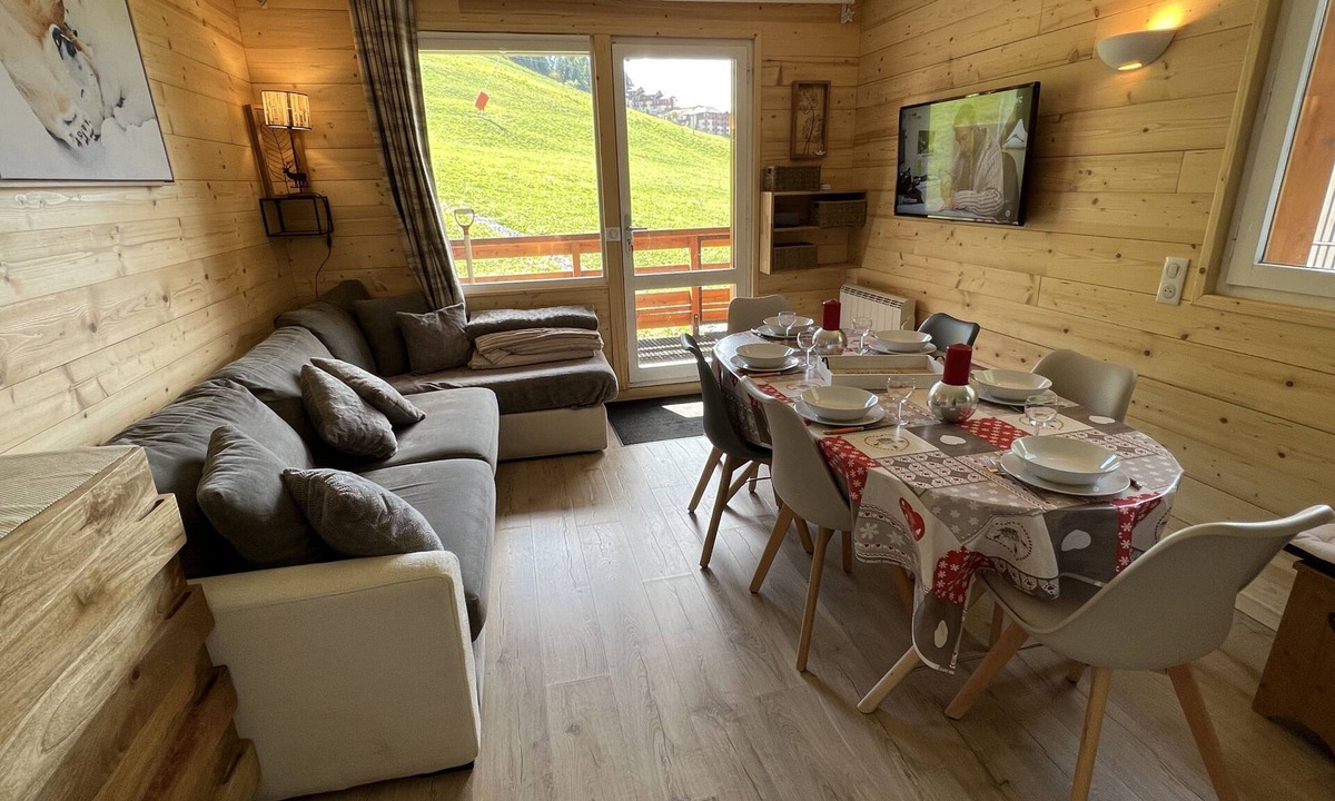 Bourg-Saint-Maurice Apartment | Le Solaret 1, 4-6 person, ski in ski out