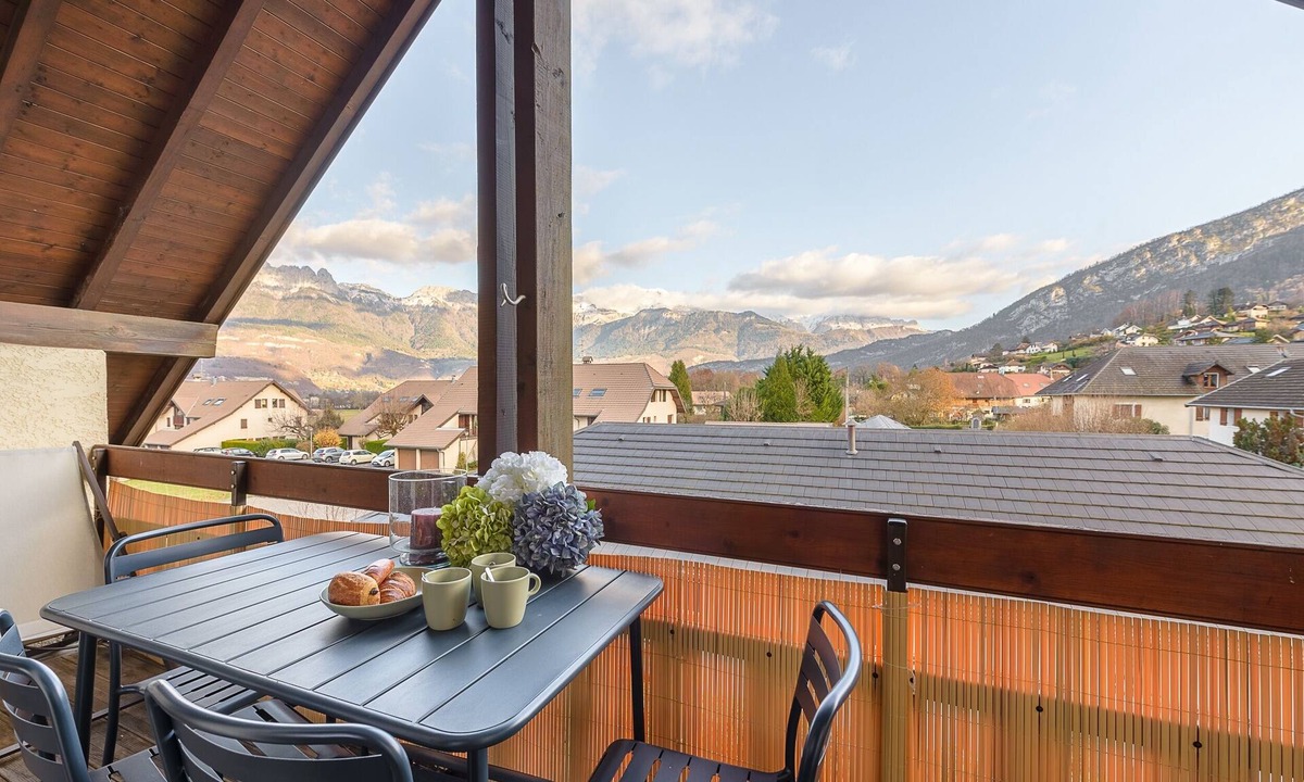 Saint-Jorioz Apartment | Le Tournette - Appt 1 chambre, balcon vue montagne
