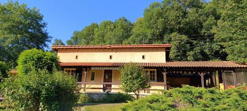 Aspet House | Le Village Champignon