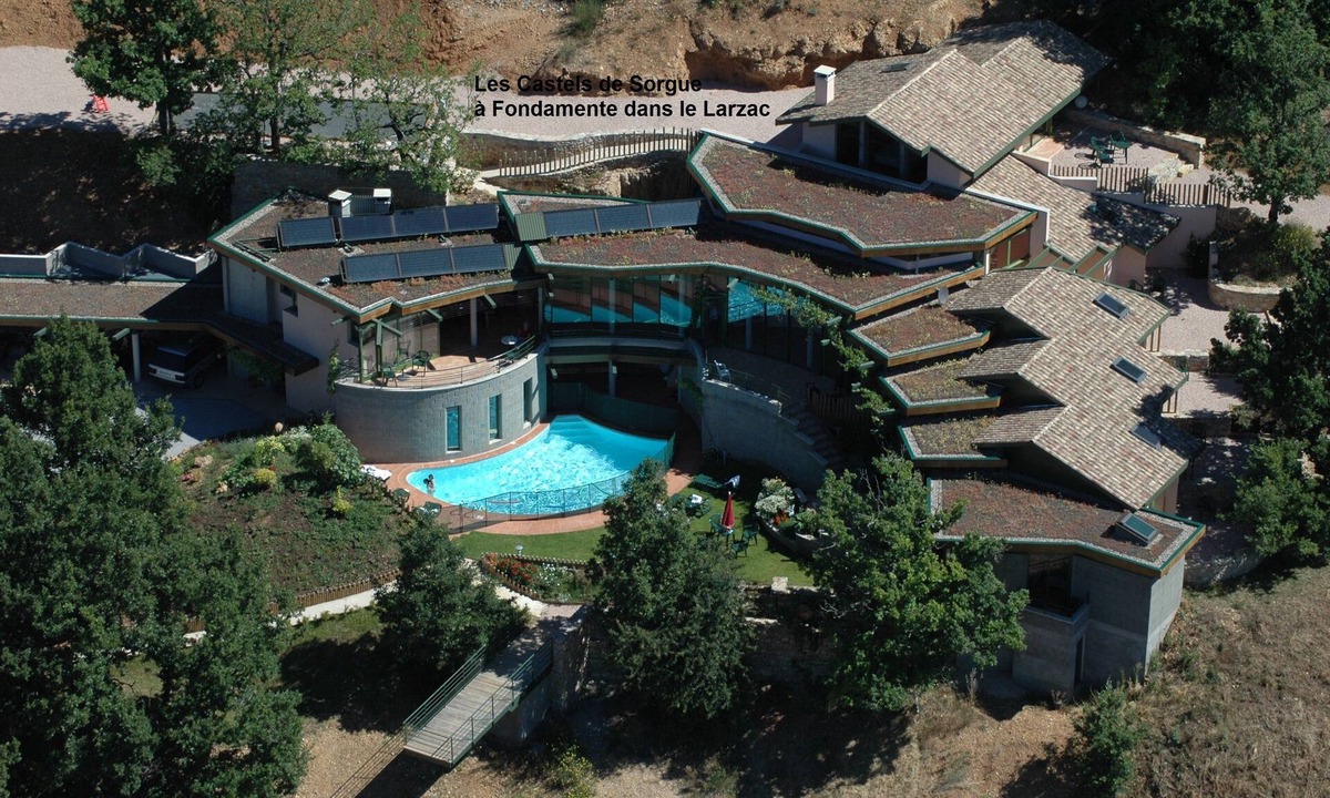 Fondamente House | Les Castels de Sorgue, Gite 5 Étoiles en Sud Aveyron, Pour Groupe Avec Piscine
