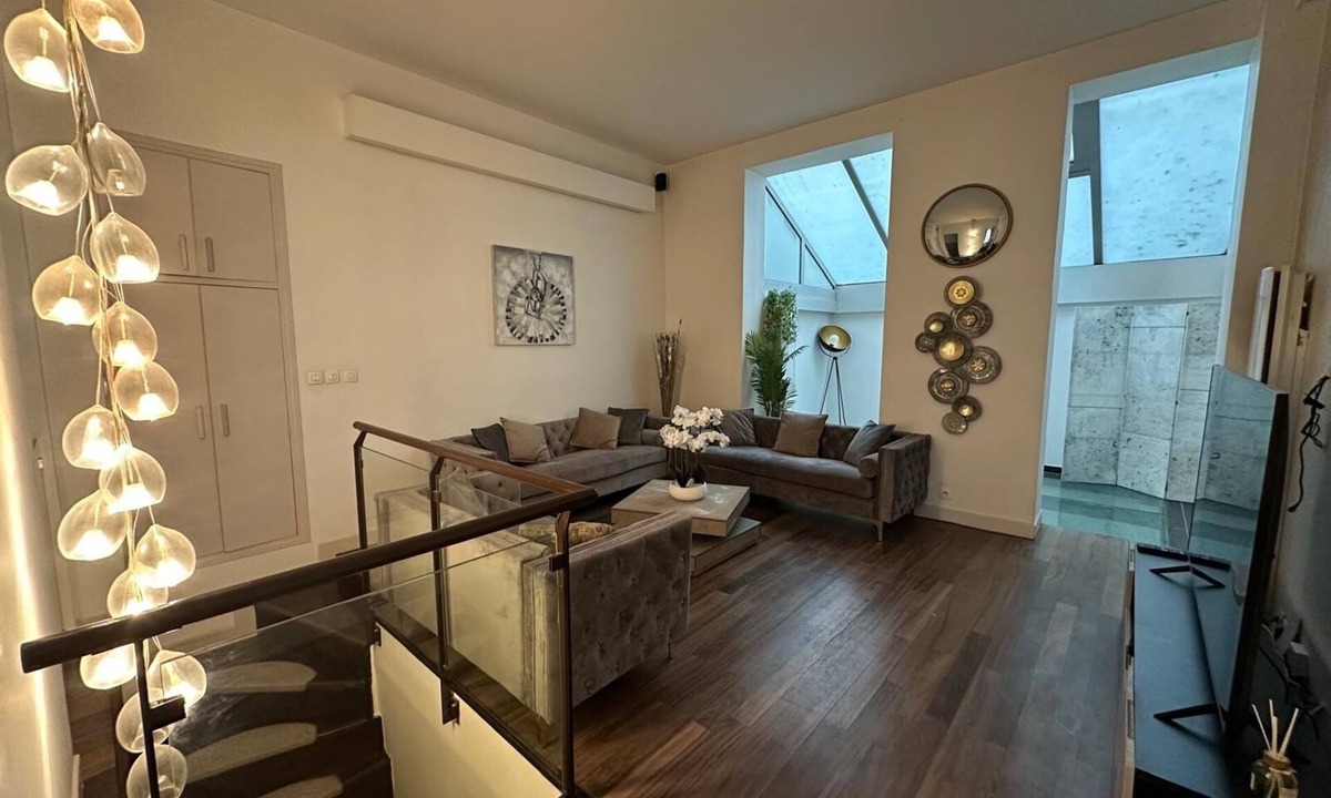 L'Europe Apartment | Les Champs Élysées 125 m2 modern and spacious
