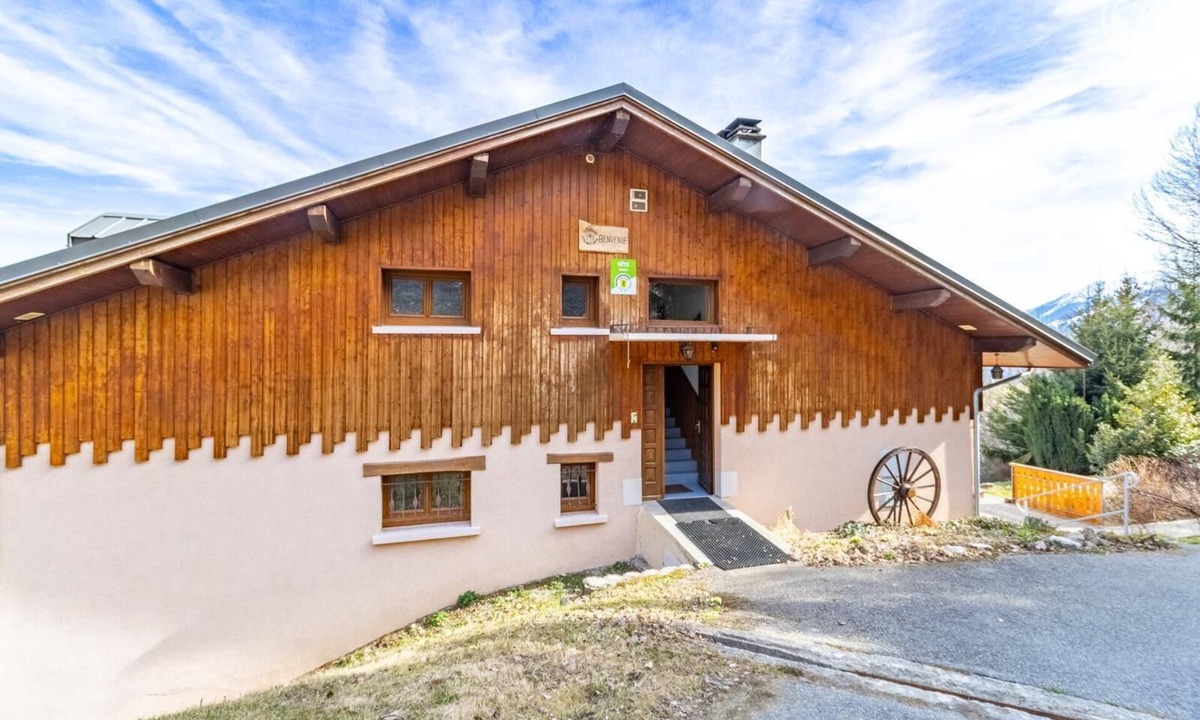 Jarrier House | LES CHARMILLES - JARRIER