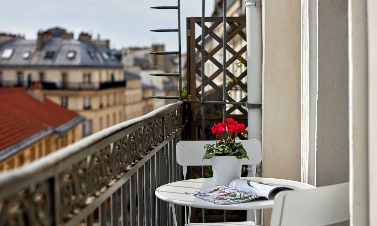 Quartier de Rochechouart Hotel | Les Plumes Hôtel Paris