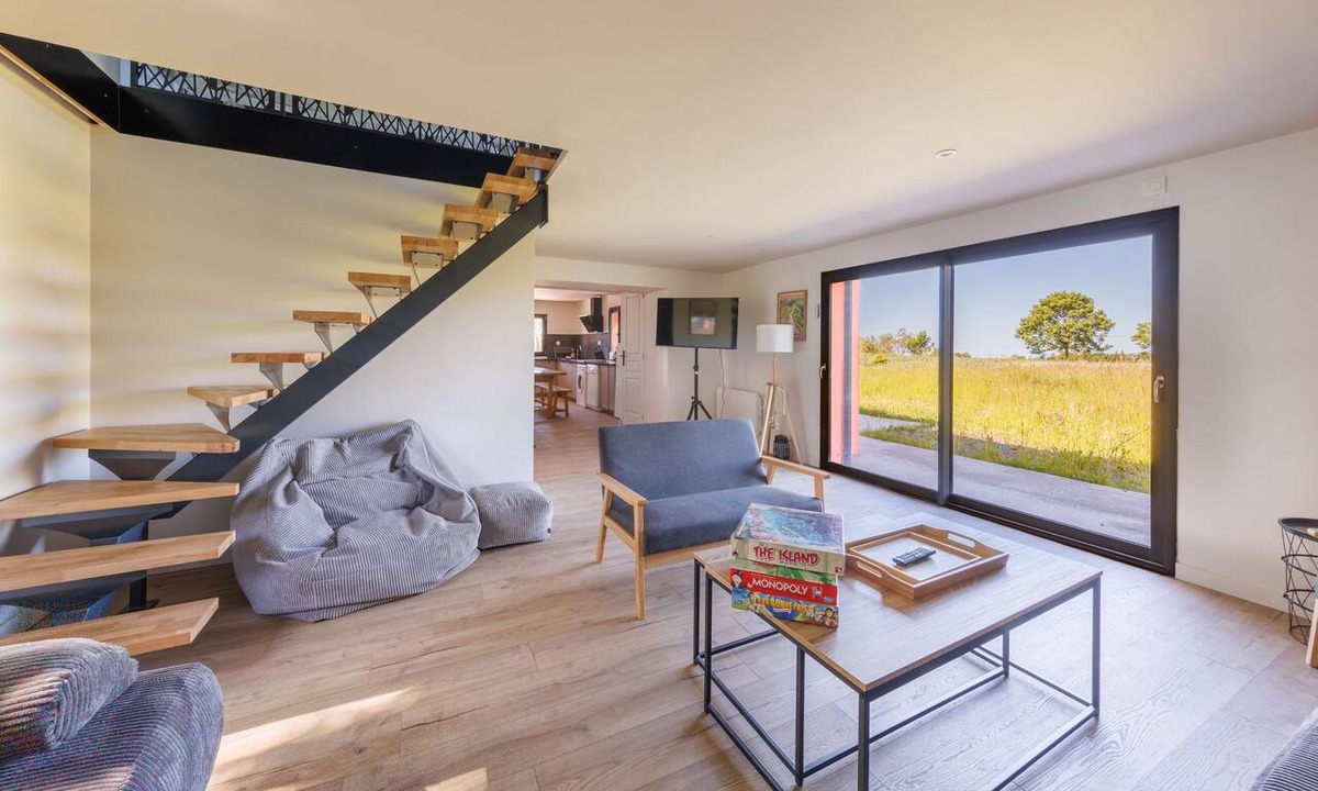 Picherande House | Les Scorios - Maison pour 10 avec beau jardin