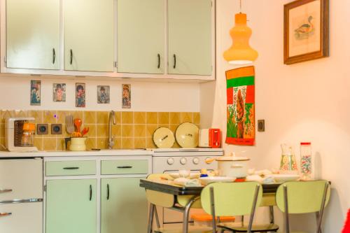 Chambery Apartment | Les Seventies - Climatiseur - ventilateur - proche gare