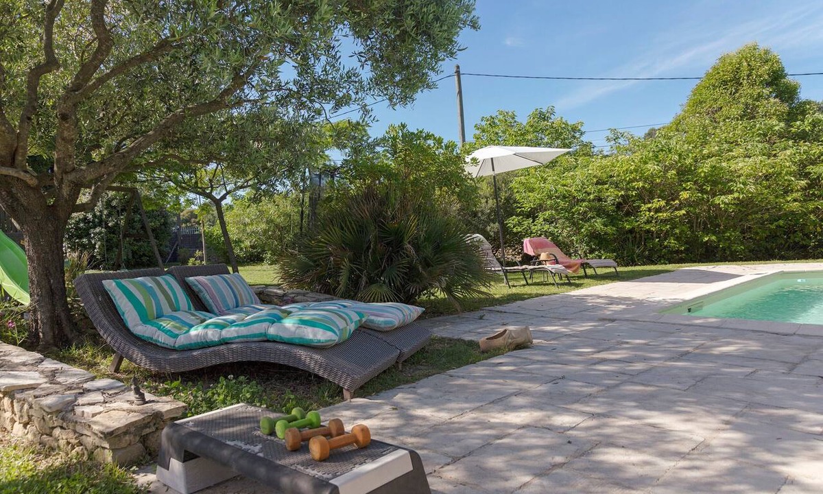 Boisset-et-Gaujac Apartment | Loft with Private Pool, Wi-Fi, and Air Conditioning