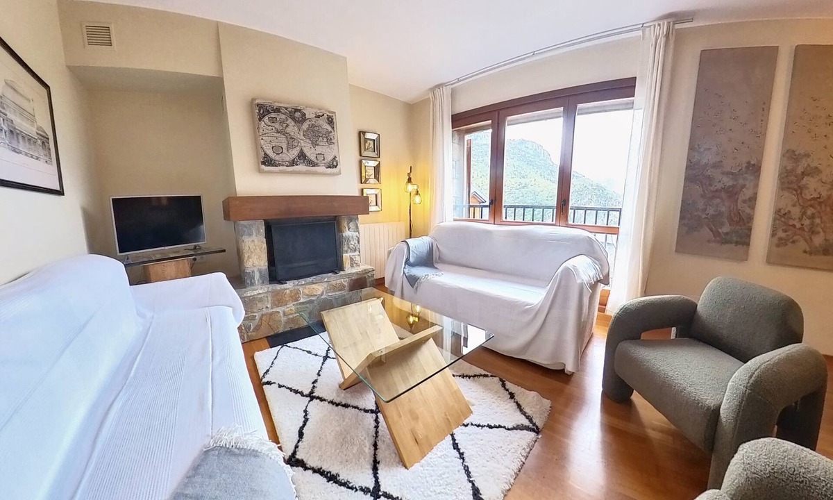 Escarrilla Apartment | Los Altos de Escarrilla - Tu Casa en los Pirineos - 2 Dorm y 1 Baño 33BA