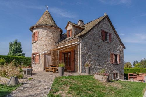 Aumont-Aubrac House | Lou chastelou odheteo à aumont aubrac