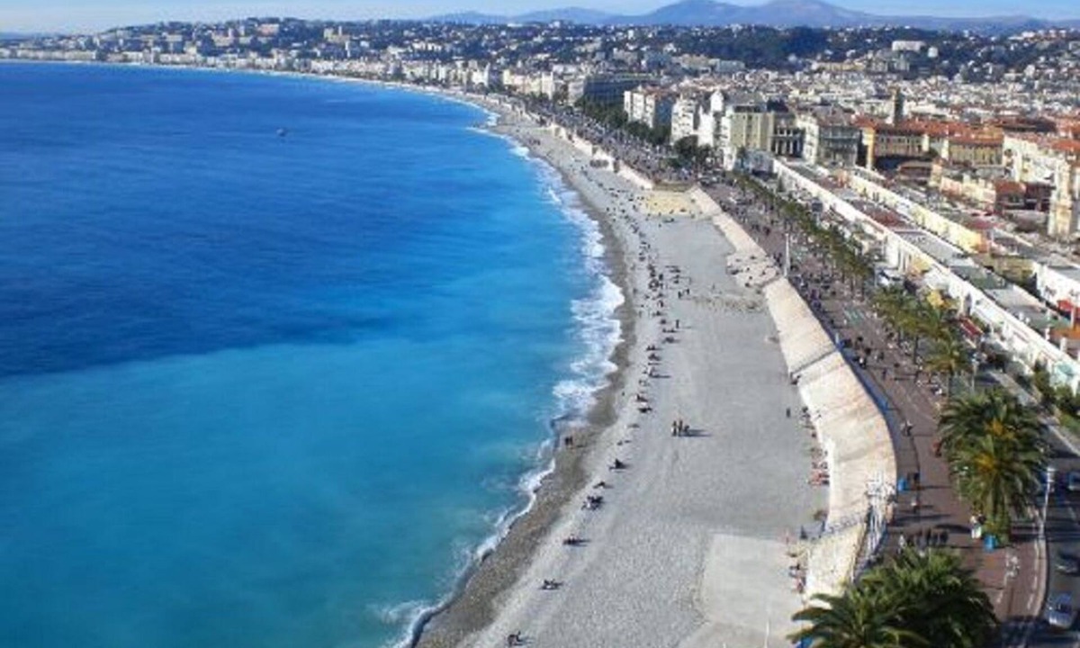 La Madeleine Apartment | Lovely contemporary studio near the beach (6)