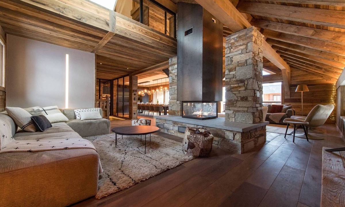 La Toussuire Ski Chalet | Luxurious chalet with indoor pool, sauna, and home cinema