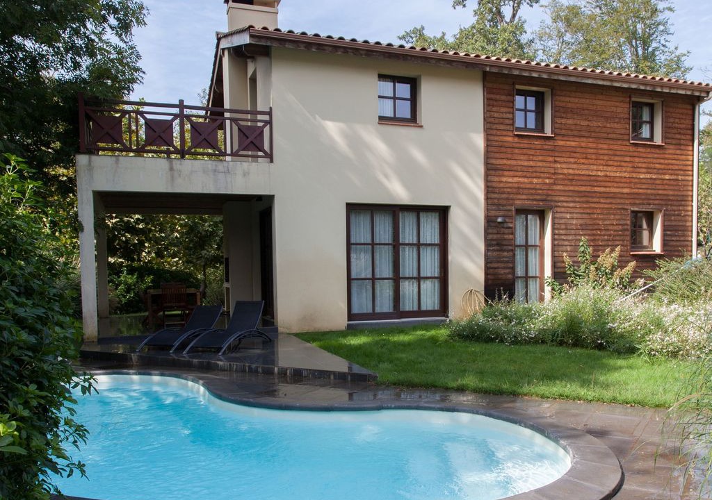 Salles Villa | Luxurious detached villa in a nature reserve with a castle