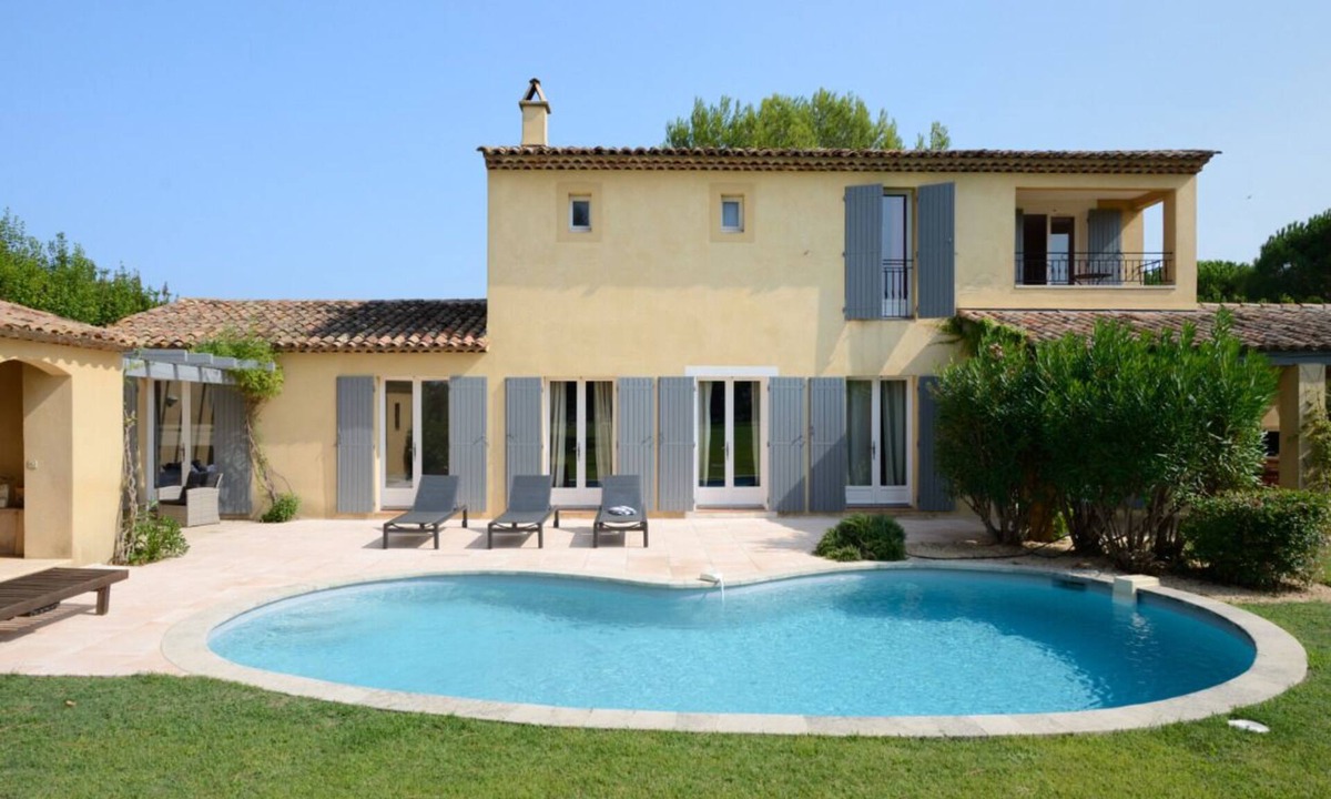 Pont Royal Villa | Luxury air-cond. villa with heated pool on the edge of Pont Royal Golf - 12 beds