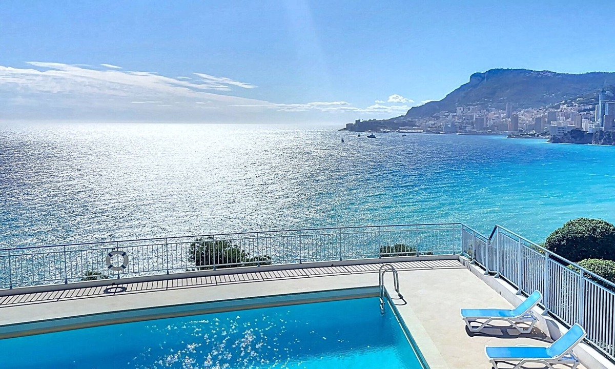 Roquebrune-Cap-Martin Apartment | Luxury apartment with pool, air conditioning, and WIFI, 5 min from Monaco
