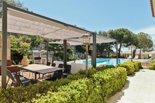 Teia Villa | Luxury Seaview Villa by Olala Homes