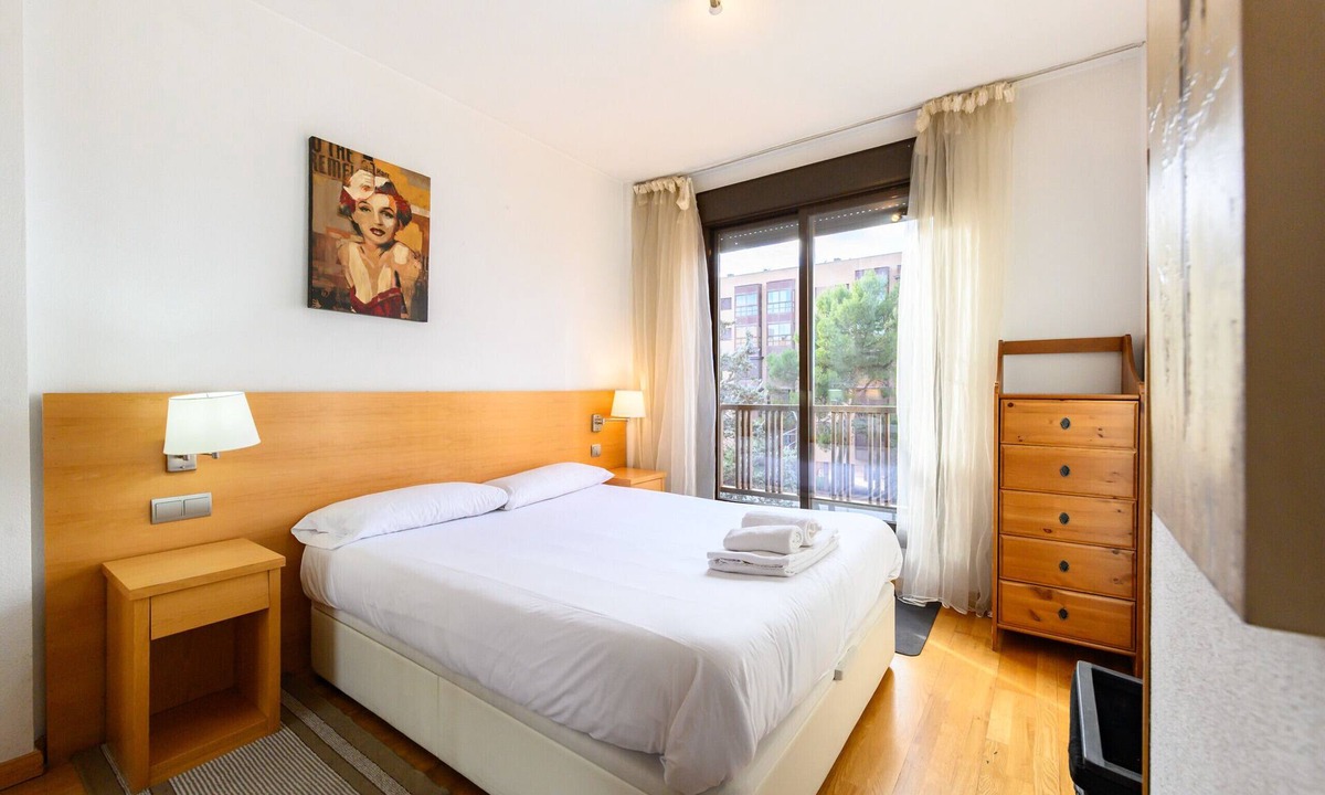 Rejas Apartment | M (SAM12) Fantastic one bedroom apartment in Madrid