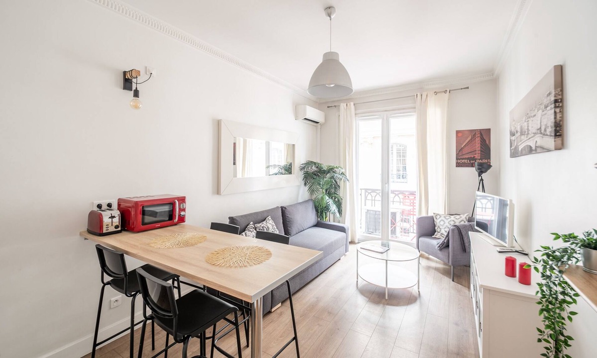 Chaussee-d'Antin Apartment | Madeleine Flat - One Bedroom Apartment, Sleeps 4