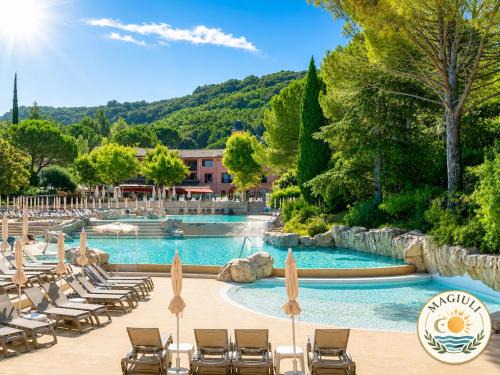 Rouret House | Magiuli Village du Rouret